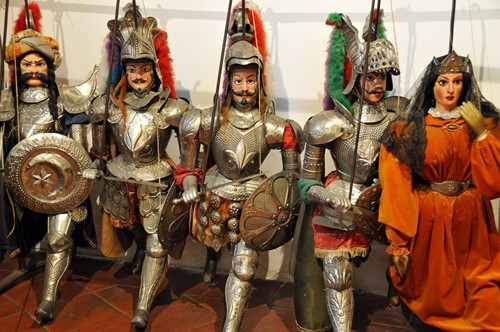 Sicilian puppets.jpg